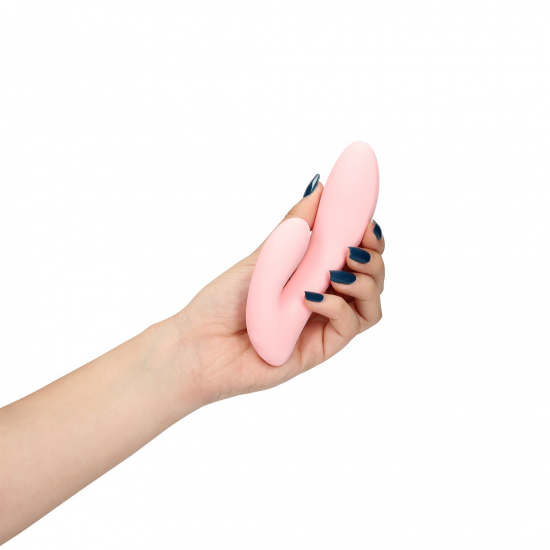 O Vibrador Loveline Rabbit possui 2 motores e mais de 10 modos de vibração, é recarregável e à prova d'água. Feito em silicone ultra macio é seguro para o corpo, este vibrador foi concebido para incontáveis horas de praz