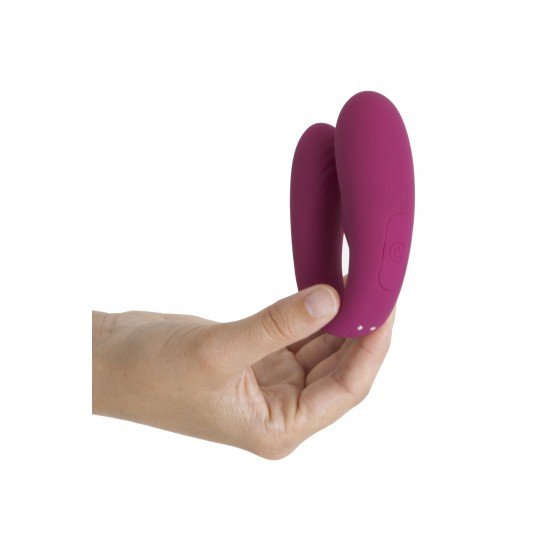 Couples Vibe é um vibrador de dupla estimulação com controle remoto especialmente projetado para penetrar na vagina e estimular o clitóris ao mesmo tempo que o ponto G. Ideal como brinquedo para casais, onde a penetração