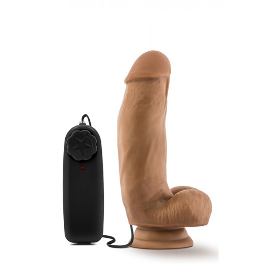 Renda-se a este fantástico LOVERBOY.Vibrador de aspecto e toque realista com forte base de sucção para dar asas às suas aventuras mãos-livres. Com multivelocidades e intensas vibrações. Também compatível com o uso de arn